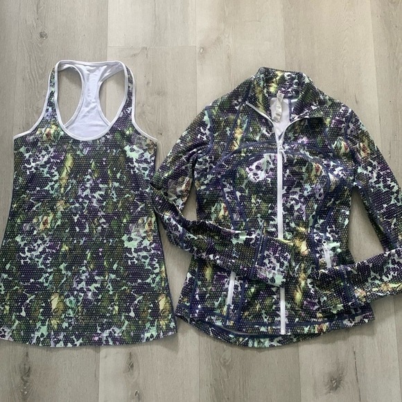 lululemon athletica Tops - LULULEMON SET of 2 DEFINE JACKET zip AND thank top floral size 6 purple white